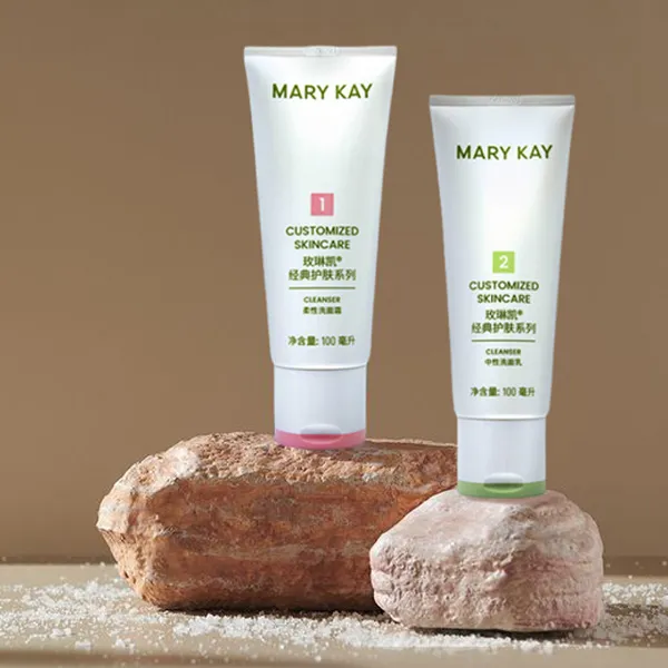 شوینده صورت پوست چرب و خشک زیر 25 سال مری کی